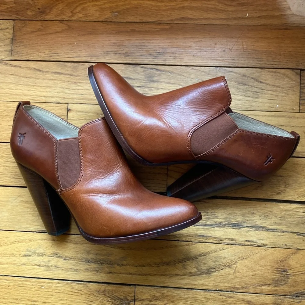 Frye Leather Heels 8.5